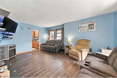 191 Woodhill Drive, Amherst, OH 44001 - Photo 4