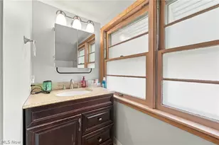 191 Woodhill Dr, Amherst, OH 44001 - Photo 26