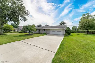 6117 Yorktown Rd, Lorain, OH 44053 - Photo 4
