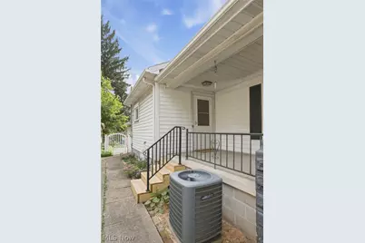 214 Front Avenue SE, New Philadelphia, OH 44663 - Photo 4
