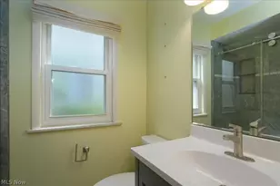 32204 Glen Arden Dr, Willowick, OH 44095 - Photo 22