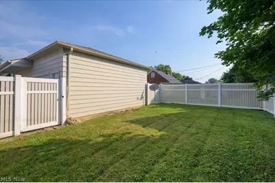 32204 Glen Arden Drive, Willowick, OH 44095 - Photo 6