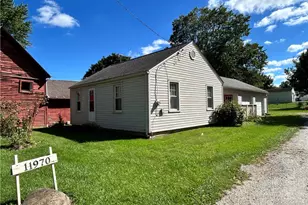 11970 Easton St NE, Alliance, OH 44601 - Photo 4