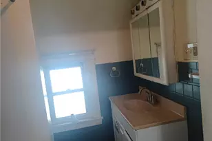 549 6th St, Struthers, OH 44471 - Photo 6