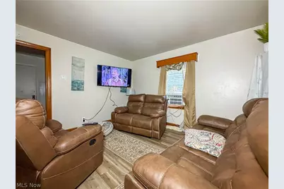 418 E Laclede Avenue, Youngstown, OH 44507 - Photo 8
