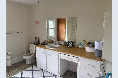 639 Grant Street, Akron, OH 44311 - Photo 10