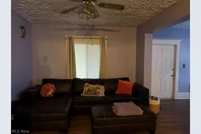 639 Grant Street, Akron, OH 44311 - Photo 6
