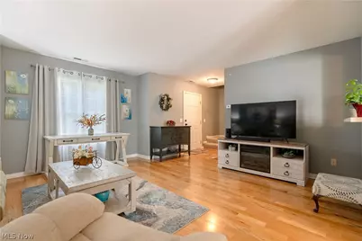 7300 Chatham Court #23, Northfield, OH 44067 - Photo 4