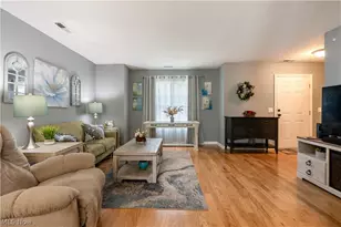 7300 Chatham Ct, Northfield, OH 44067 - Photo 6