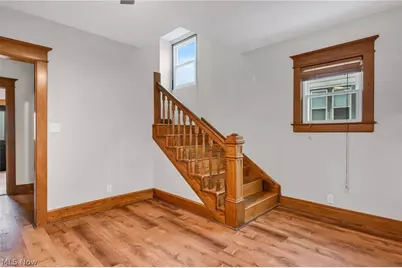 913 Foster Avenue, Cambridge, OH 43725 - Photo 6