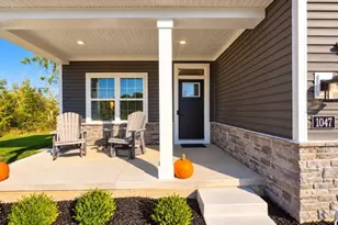 1047 Ashford Ct, Columbia Station, OH 44028 - Photo 2