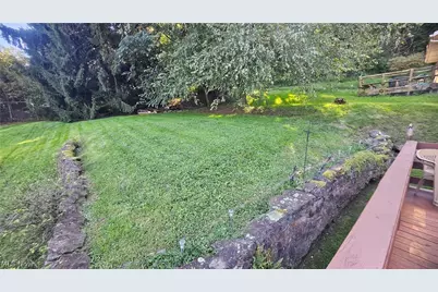 839 W Vine Street, Martins Ferry, OH 43935 - Photo 10
