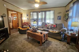 839 W Vine St, Martins Ferry, OH 43935 - Photo 12