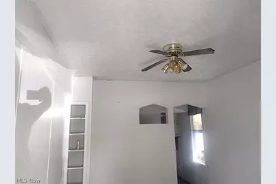 7404 Wentworth Avenue, Loveland, OH 44102 - Photo 8