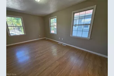 17409 Chagrin Boulevard, Huber Heights, OH 44120 - Photo 18