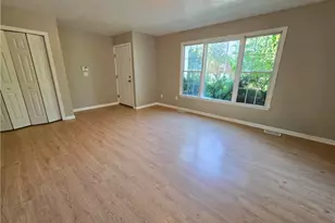 17409 Chagrin Blvd, Huber Heights, OH 44120 - Photo 6