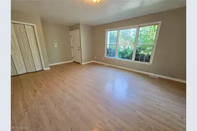17409 Chagrin Boulevard, Huber Heights, OH 44120 - Photo 6