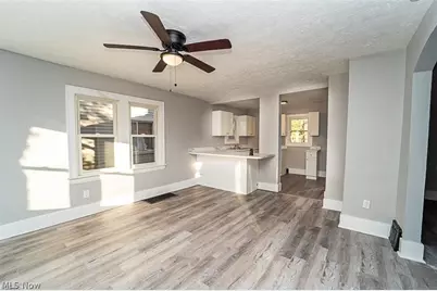 365 Noah Avenue, Akron, OH 44320 - Photo 2