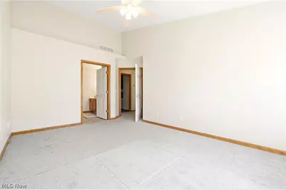 320 Falling Leaf Drive, Green Hills, OH 44131 - Photo 24
