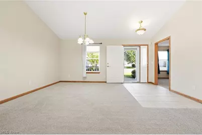 320 Falling Leaf Drive, Green Hills, OH 44131 - Photo 6