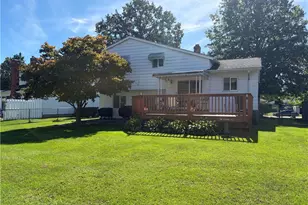 525 St Lawrence Blvd, Eastlake, OH 44095 - Photo 26