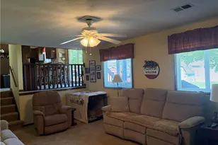 525 St Lawrence Blvd, Eastlake, OH 44095 - Photo 12