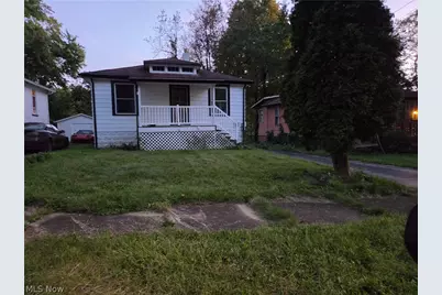 1647 Pointview Avenue, Youngstown, OH 44502 - Photo 1