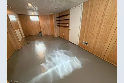 1139 Roslyn Avenue, Akron, OH 44320 - Photo 32