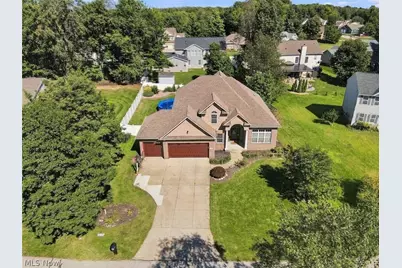 2807 Alexandria Court, Uniontown, OH 44685 - Photo 2