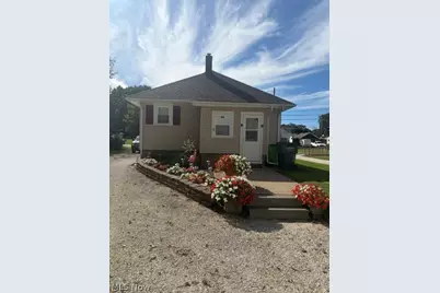 48 21st Street NW, Massillon, OH 44647 - Photo 2