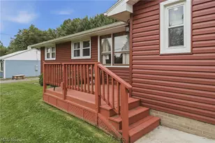 547 W Texas Ave, Sebring, OH 44672 - Photo 4