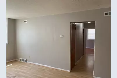 13200 Fairhill Road, Huber Heights, OH 44120 - Photo 6