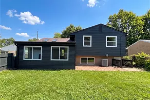 793 Georgetown Ave, Elyria, OH 44035 - Photo 2