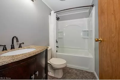 3344 Berrywood Avenue SW, Canton, OH 44706 - Photo 14