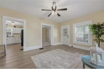 1405 Wabash Court NE, Canton, OH 44705 - Photo 10