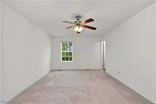 8735 Ashton Pl Dr, North Ridgeville, OH 44039 - Photo 32