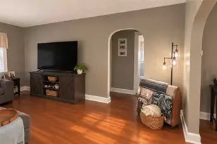 127 Roosevelt Ave, Waynesburg, OH 44688 - Photo 8