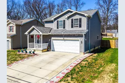 537 Magnolia Avenue, Cuyahoga Falls, OH 44221 - Photo 1