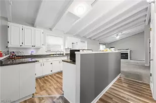3400 S Main St, Akron, OH 44319 - Photo 6