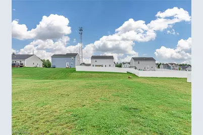 2632 Bishop Oval, Barberton, OH 44203 - Photo 4