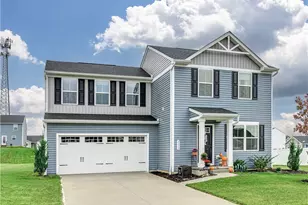 2632 Bishop Oval, Barberton, OH 44203 - Photo 2