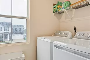 2632 Bishop Oval, Barberton, OH 44203 - Photo 20