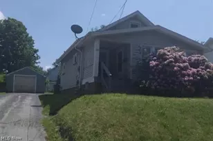 1935 Cherry Hill Ave, Youngstown, OH 44509 - Photo 2