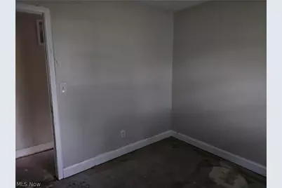 925 West Drive, Sheffield, OH 44054 - Photo 6
