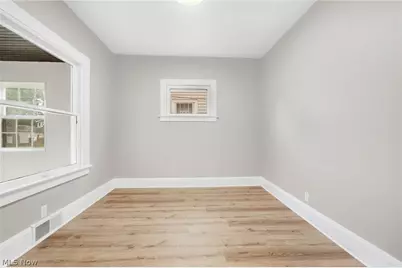 13202 Melzer Avenue, Loveland, OH 44120 - Photo 8