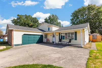 6005 Opal Street, North Ridgeville, OH 44039 - Photo 4