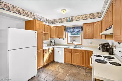 6005 Opal Street, North Ridgeville, OH 44039 - Photo 6