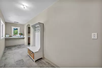 42027 Griswold Road, Elyria, OH 44035 - Photo 32