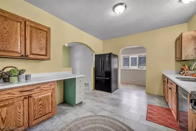 42027 Griswold Road, Elyria, OH 44035 - Photo 14