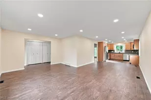9581 Tamarin Ct, Mentor, OH 44060 - Photo 2